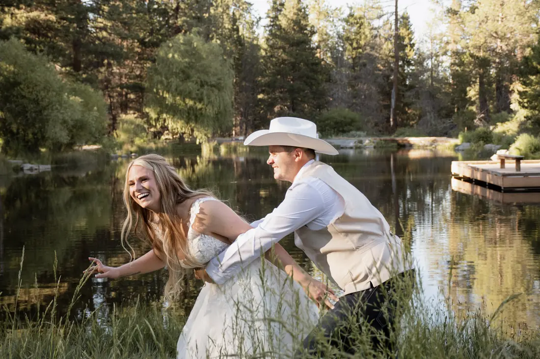 Weddings — frame 4 of 17, Sarah N. Smith Photography